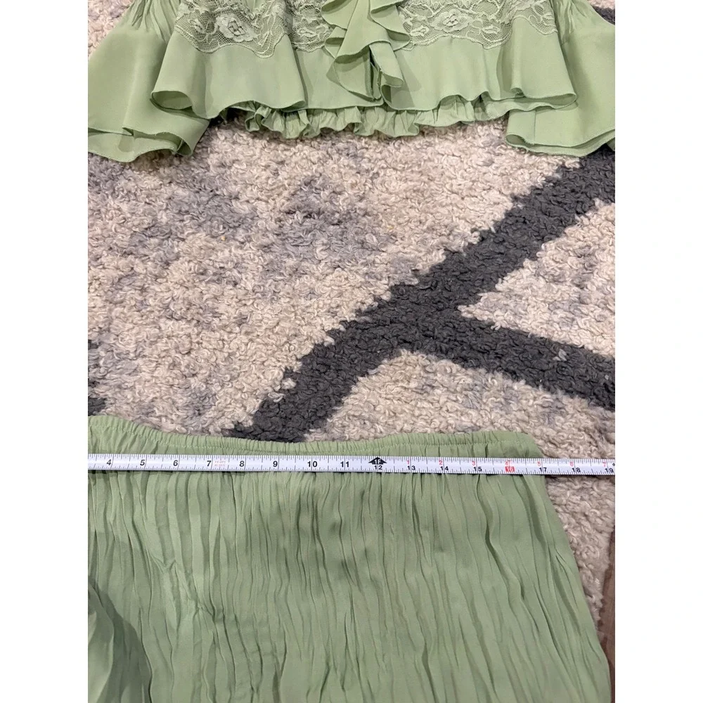Dressbarn Sage Green Crinkle Lace Skirt Set Fairycore Cottagecore Vintage xx